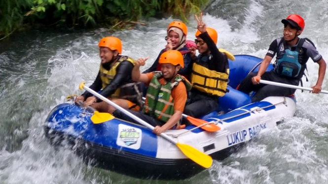 Wisata Sungai Pesangan Takengon